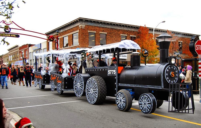 Stamford's Santa Parade Float - All Aboard!